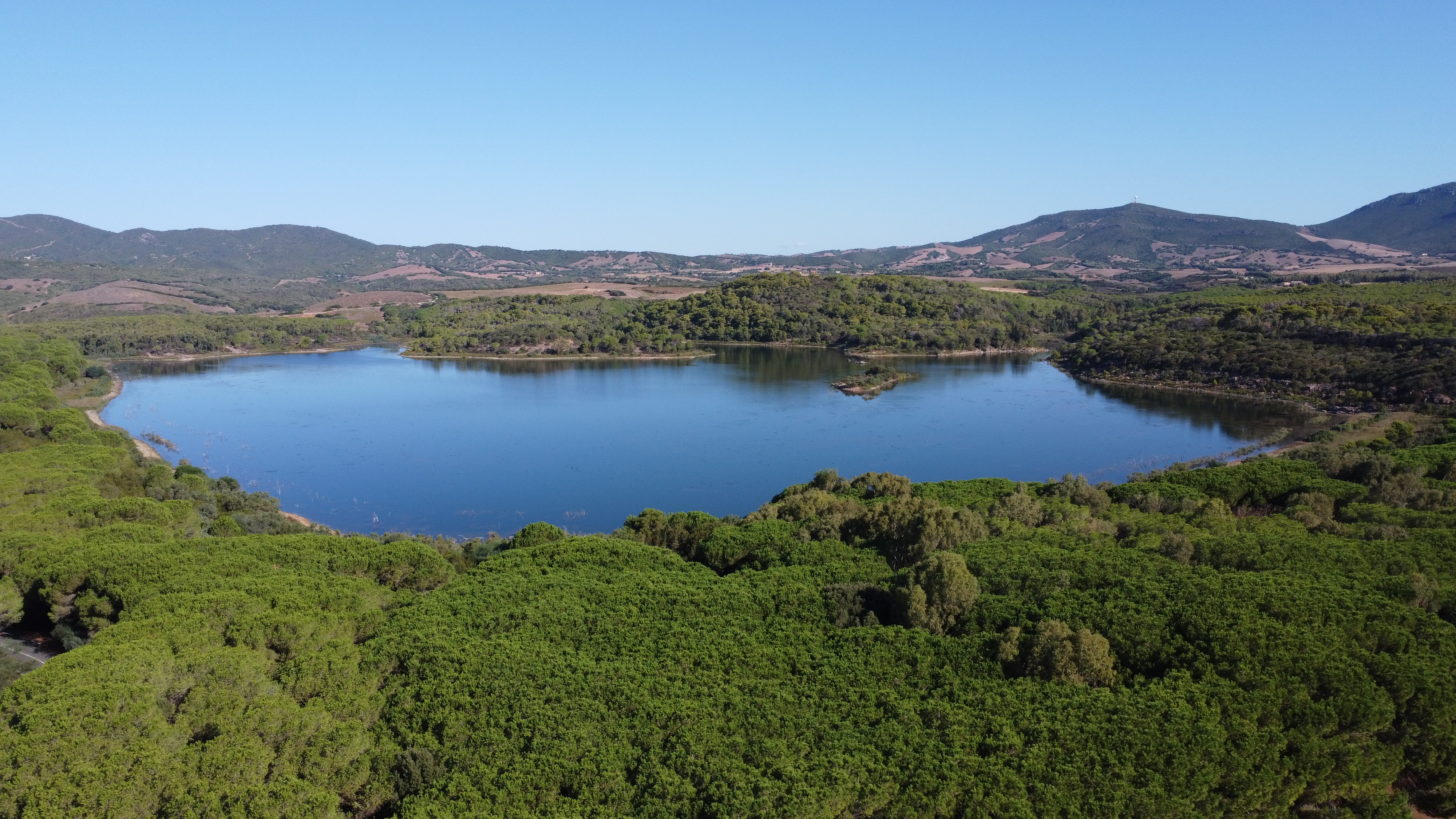 Visualizza la notizia: Il sentiero del lago - escursione naturalistica lungo il periplo del Lago Baratz